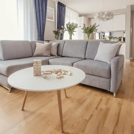 No. 5 - Fregata Apartment *